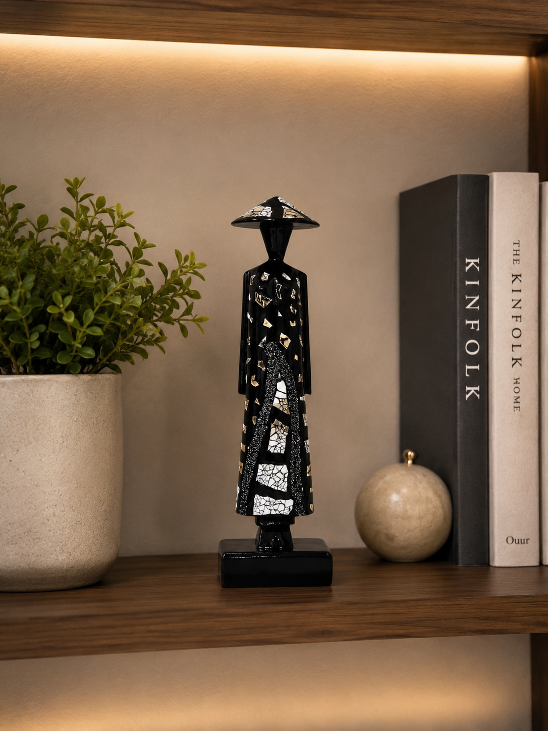 Black Eggshell Lacquer Ao Dai Lady Statue – 25 cm | Handmade Vietnamese Art
