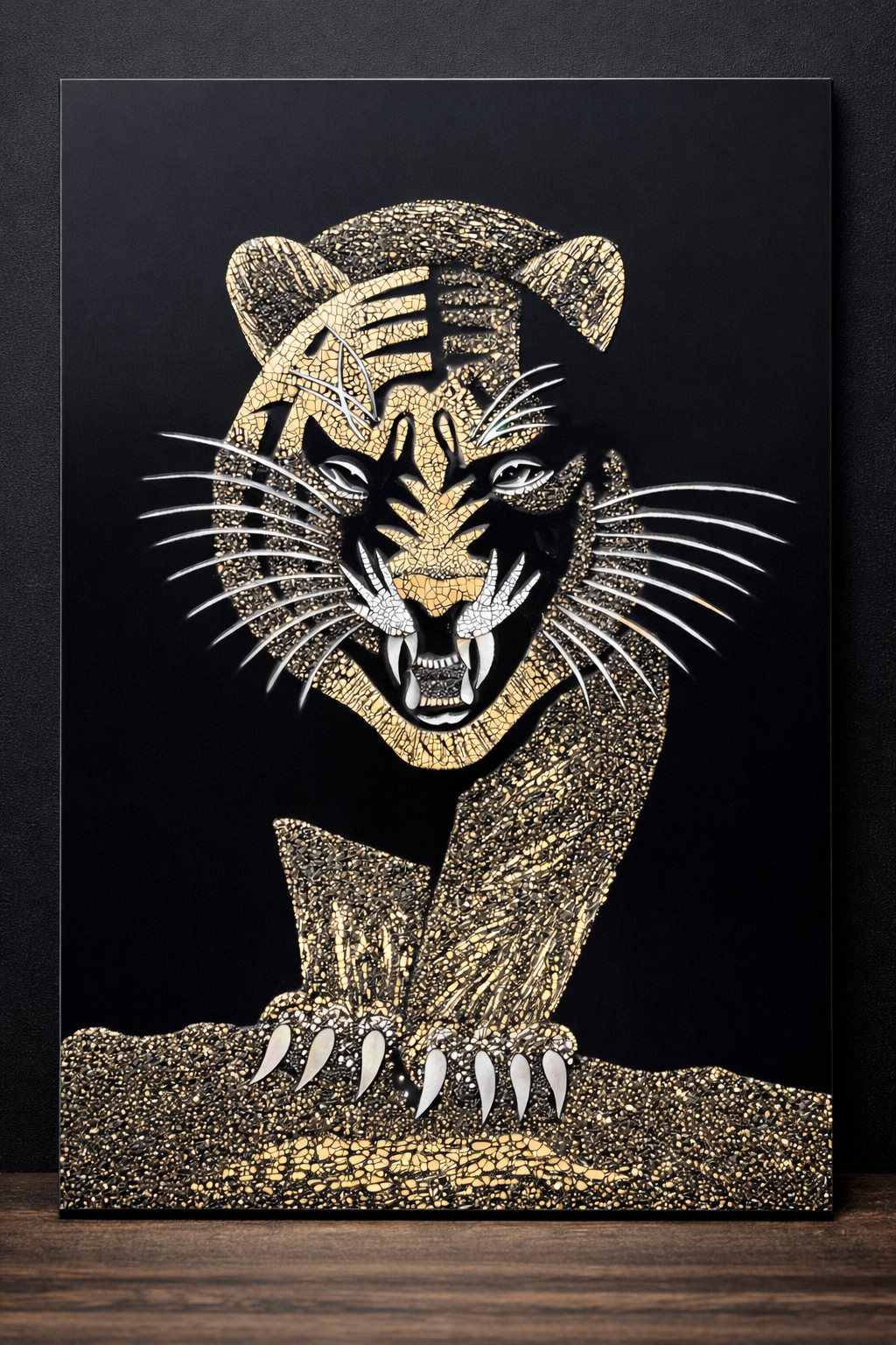 Vietnamese Lacquer Tiger Painting – Handmade Eggshell Inlay Art 20x30 cm