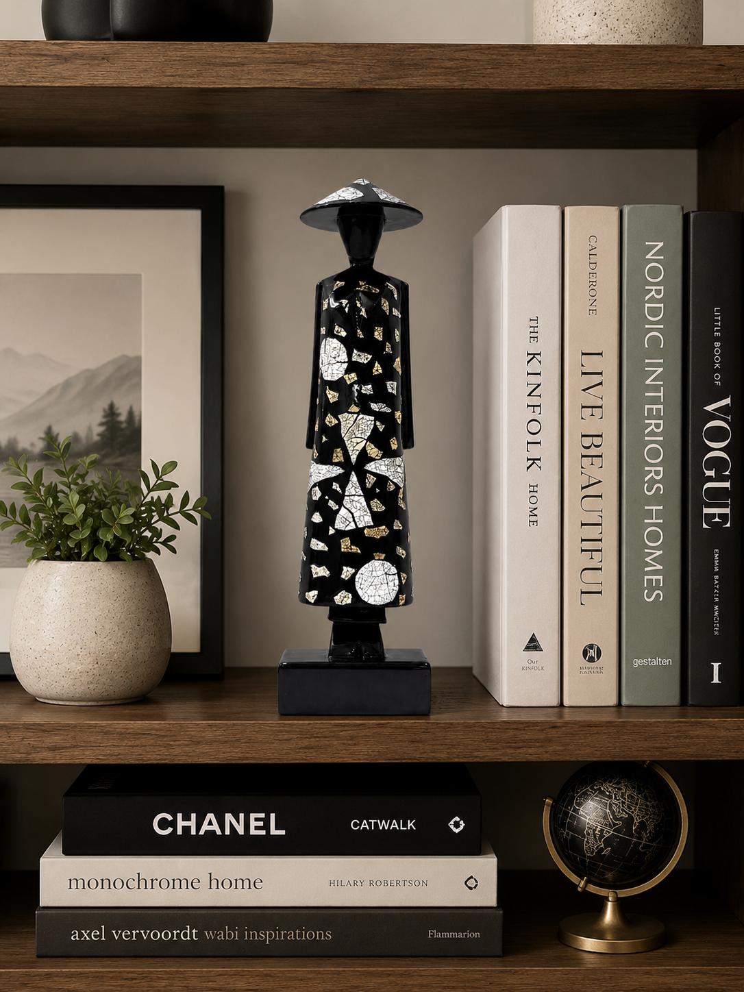 Black Eggshell Lacquer Ao Dai Lady Statue – 25 cm | Handmade Vietnamese Art