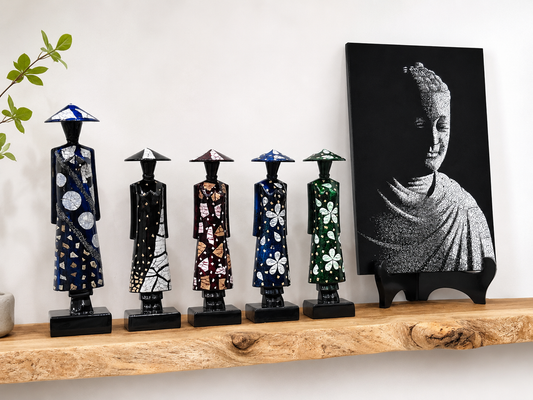 Handmade Vietnamese Lacquer Buddha Painting – Eggshell Inlay Wall Art (20 × 30 cm)