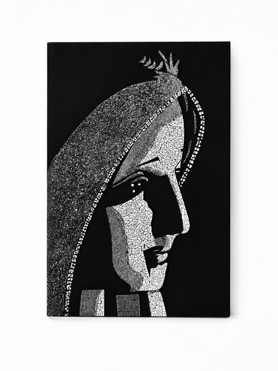 Black & White Madonna Lacquer Painting – Handcrafted Vietnamese Sacred Art (20 x 30 cm)